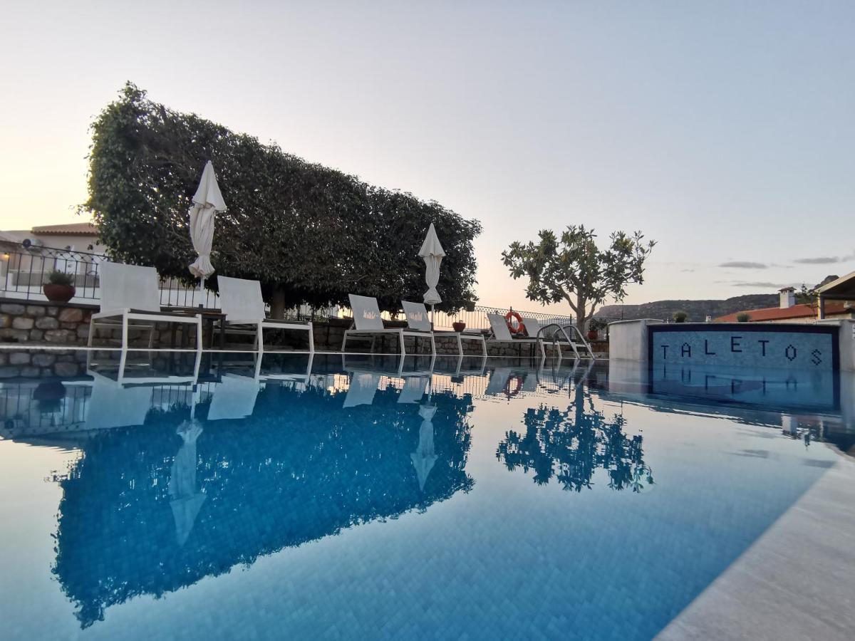 Taletos Apartments Stoúpa エクステリア 写真