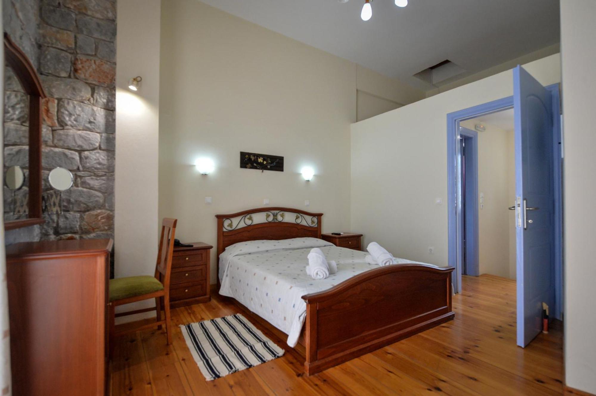 Taletos Apartments Stoúpa エクステリア 写真