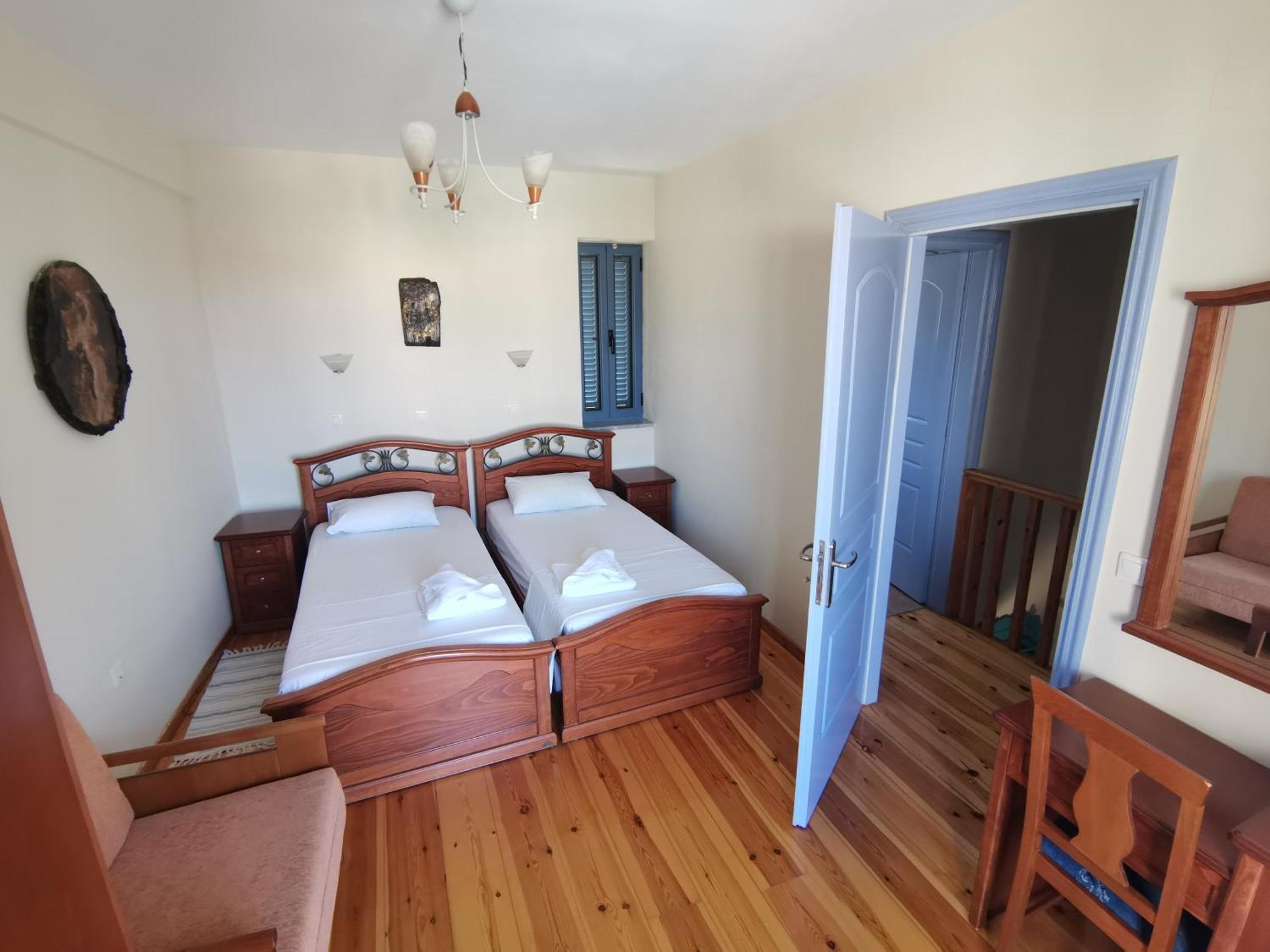 Taletos Apartments Stoúpa エクステリア 写真
